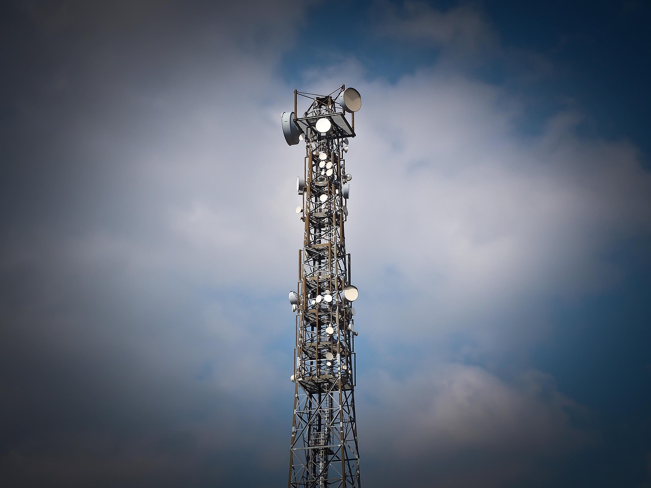 Anticipatory Radio: When Edge Devices Become Their Own Traffic Cops