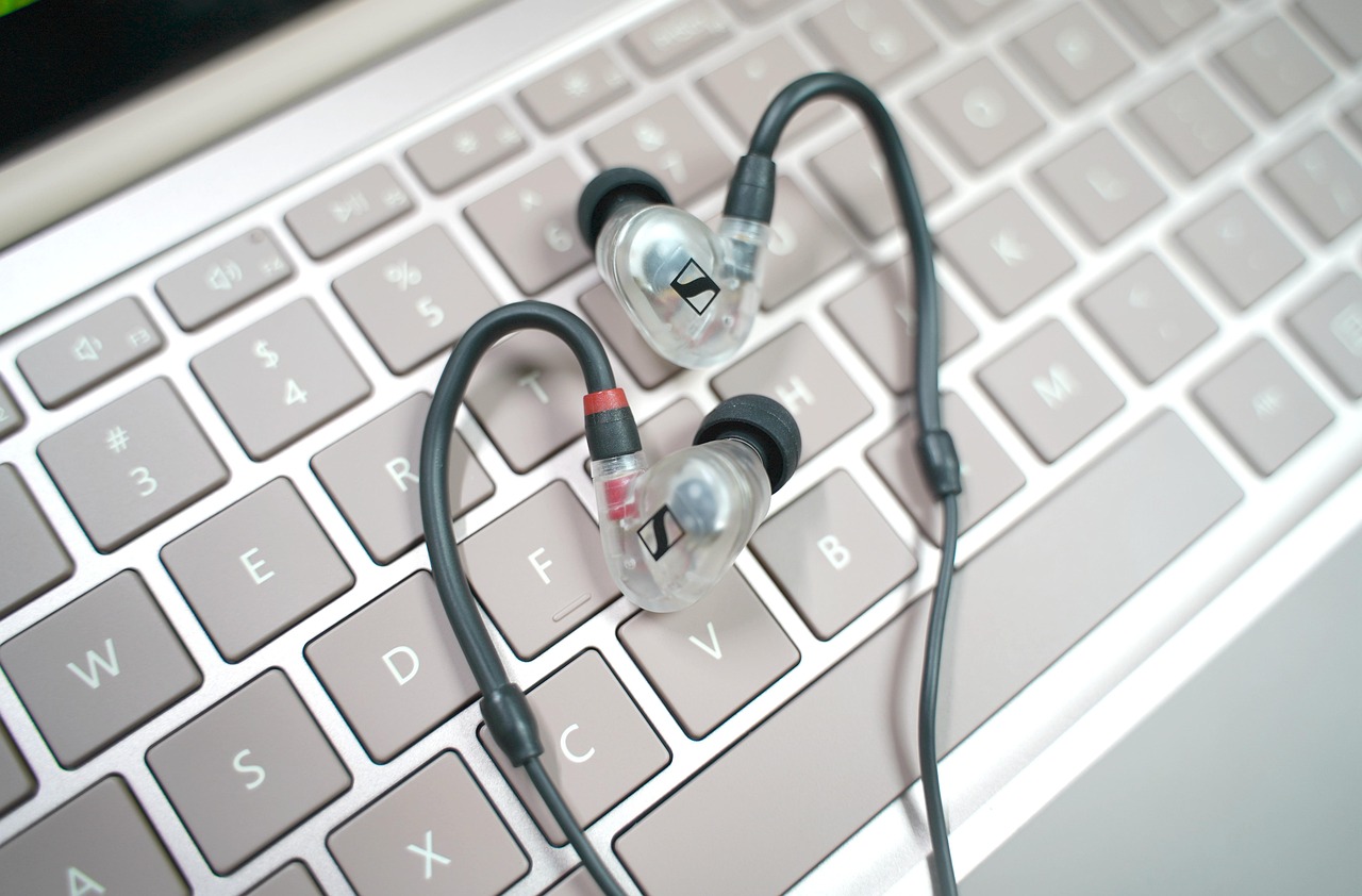 Sennheiser launches HD 480 Pro, the closed-back headphones fans have been waiting for