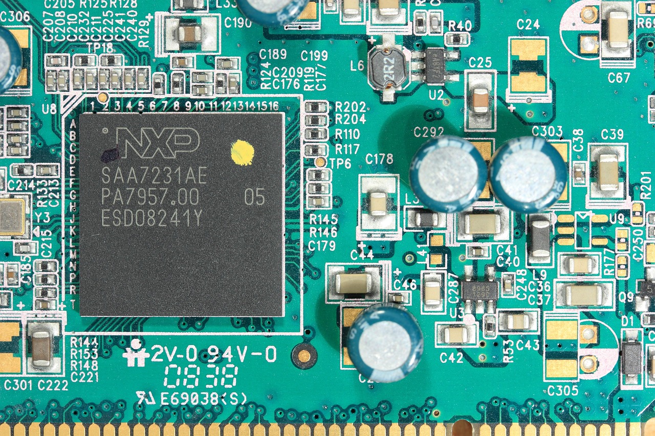 The Silent Speed Surge: How Light Is Rewriting Chip Design