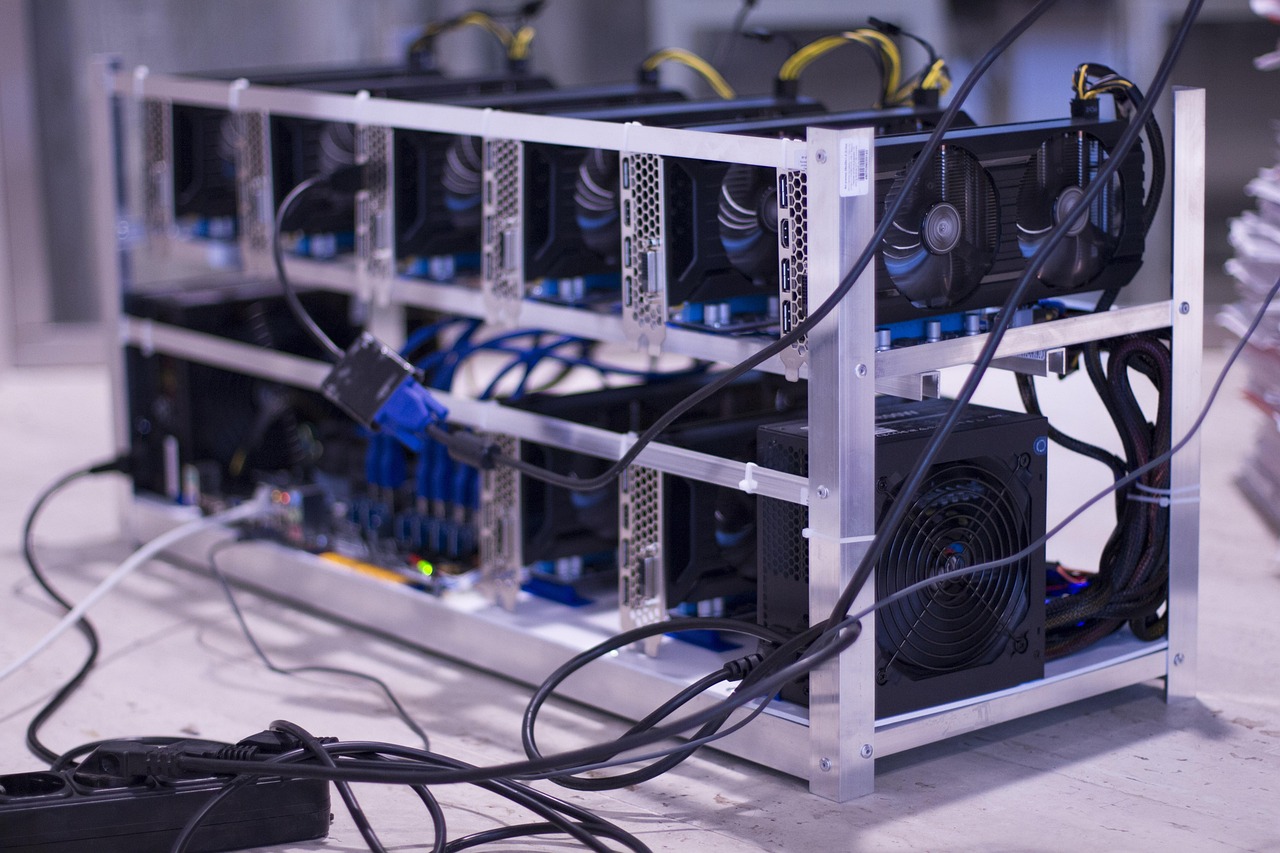 The Unseen Shield: How Hardware Enclaves Lock Down Live Data